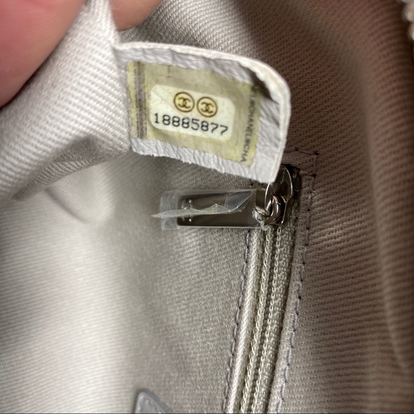 Chanel Easy Flap Medium Shoulder Bag - Picture 15 of 16